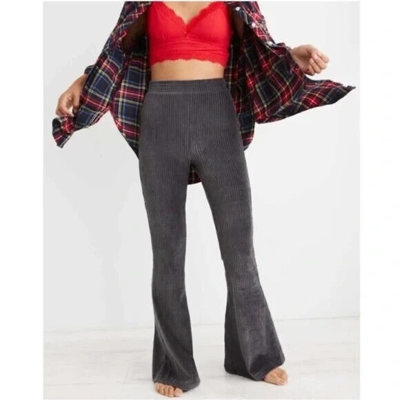 AERIE Groove-One Velour High Waisted Flare Leisure Pants Gray Ribbed High Waist - Picture 3 of 14